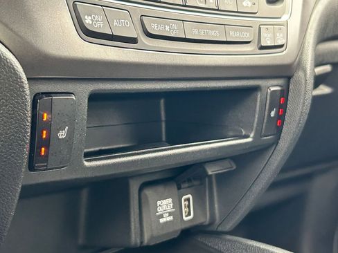 Used 2022 Honda Pilot EX-L image 31