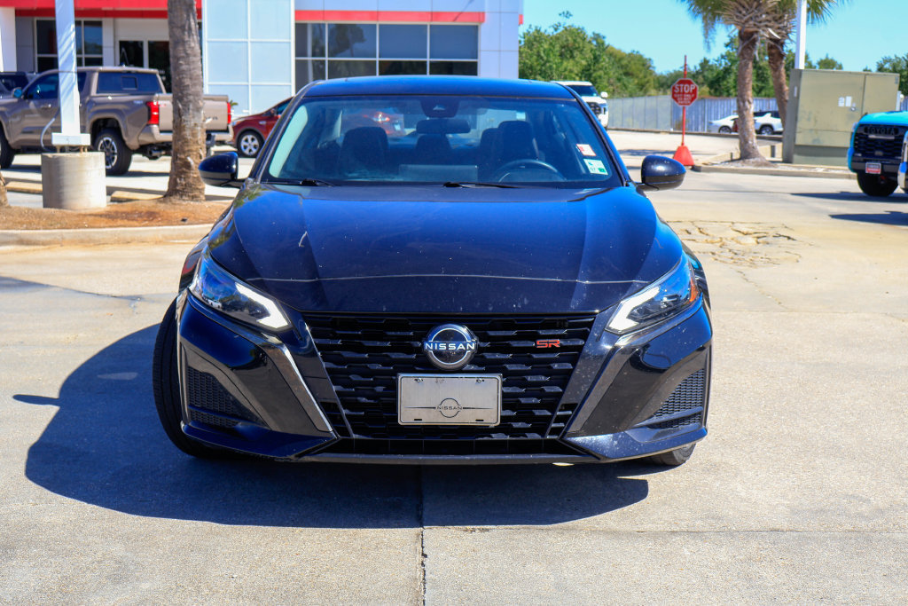Used 2023 Nissan Altima 2.5 SR w/ SR Premium Package FWD image 26