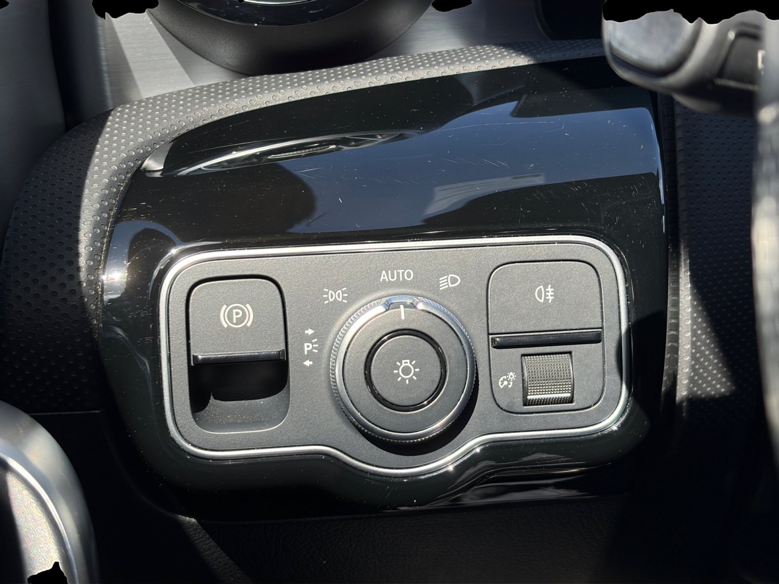 Certified 2022 Mercedes-Benz CLA 35 AMG 4MATIC image 14