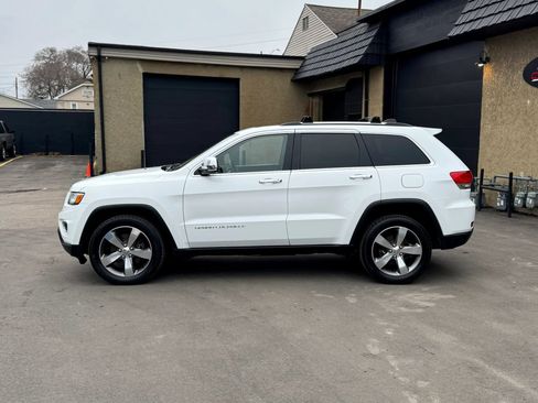 Used 2014 Jeep Grand Cherokee Limited w/ Luxury Group II image 12