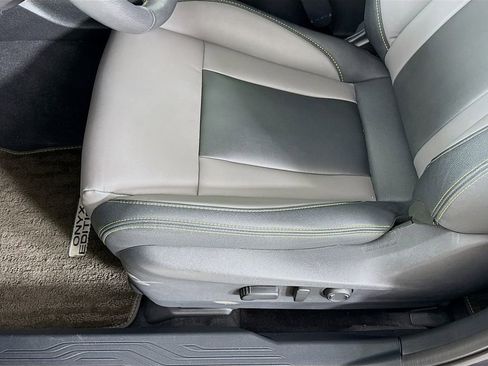 Used 2025 Subaru Outback Onyx Edition AWD/4WD image 21