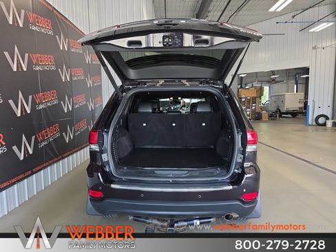 Used 2020 Jeep Grand Cherokee Limited AWD/4WD image 2