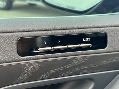 Used 2025 Lexus LX 700h Luxury image 28