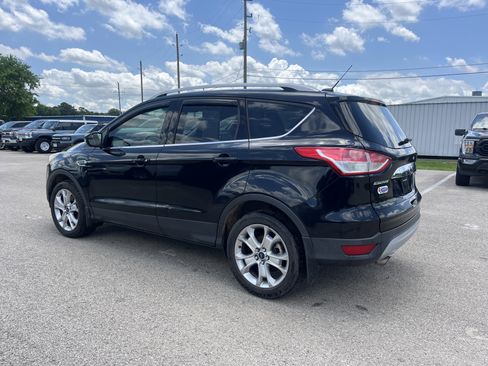 Used 2016 Ford Escape Titanium FWD image 3
