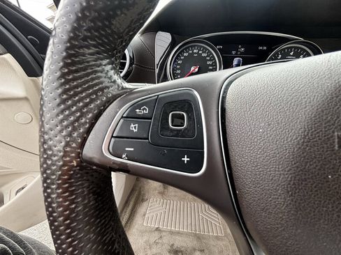 Used 2017 Mercedes-Benz E 300 image 26