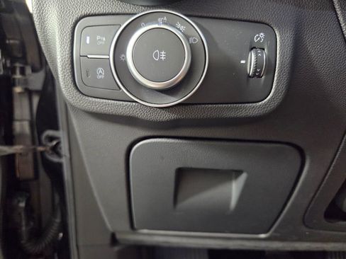 Used 2020 Alfa Romeo Stelvio Ti w/ Active Blind Spot Package AWD/4WD image 19