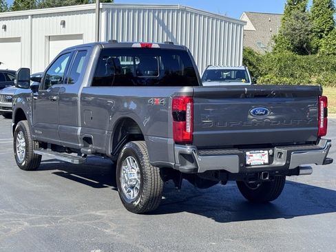 Used 2024 Ford F250 Lariat image 16