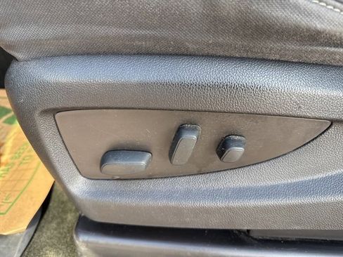 Used 2017 GMC Sierra 1500 SLE w/ SLE Value Package image 17