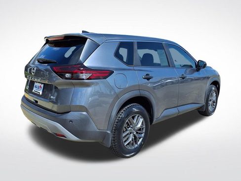 Used 2023 Nissan Rogue S AWD/4WD image 7