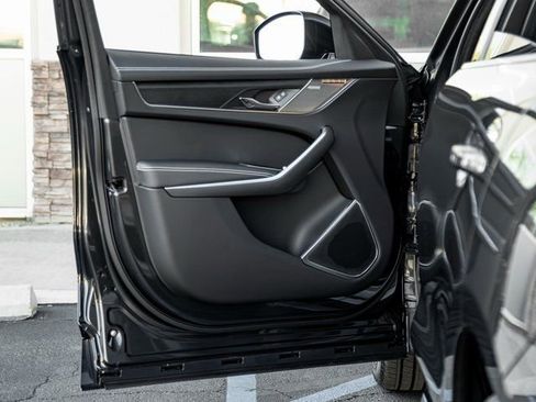 New 2026 Jaguar F-PACE R-Dynamic S image 12