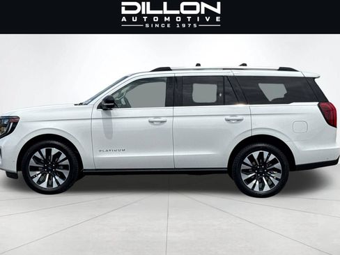 Used 2025 Ford Expedition Platinum w/ Driver's Package AWD/4WD image 7