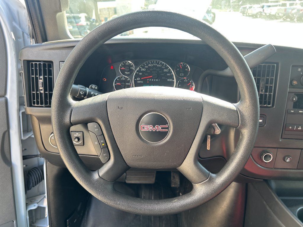 Used 2025 GMC Savana 2500 w/ Driver Convenience Package RWD image 21