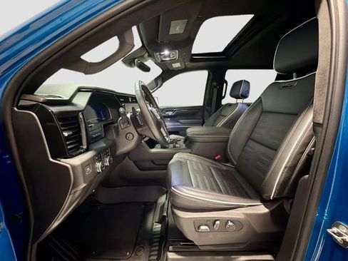 Used 2024 GMC Sierra 1500 AT4X image 21