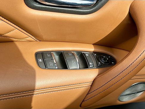 Used 2022 INFINITI QX80 Sensory w/ Cargo Package image 18