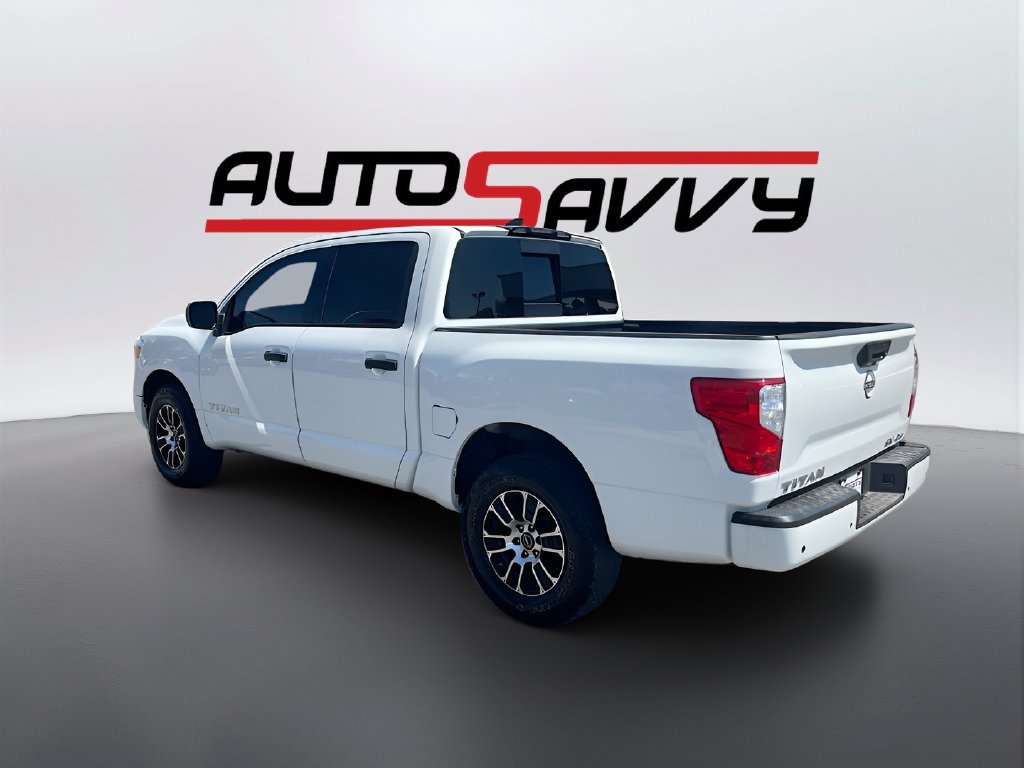 Used 2024 Nissan Titan SV AWD/4WD image 5