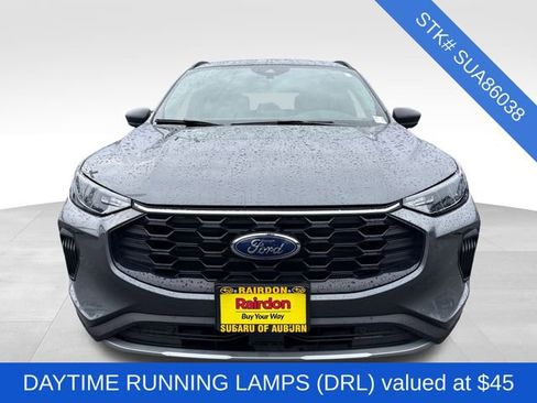 Used 2025 Ford Escape ST-Line image 2