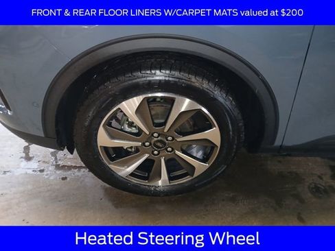 Certified 2023 Ford Escape Platinum w/ Premium Technology Package image 4