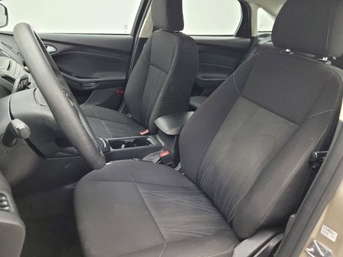 Used 2017 Ford Focus SE image 17
