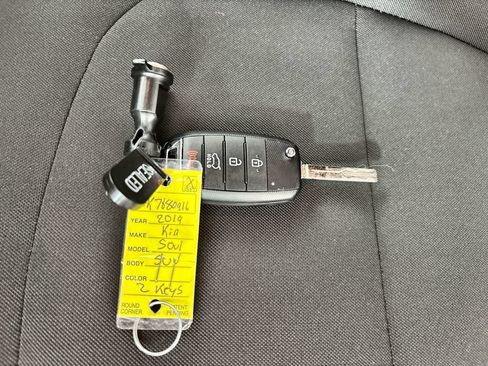 Used 2019 Kia Soul FWD image 26
