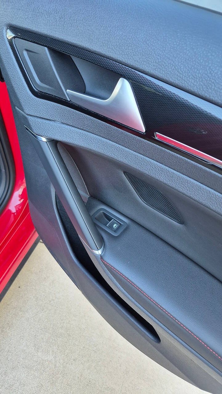 Used 2015 Volkswagen GTI Autobahn w/ Lighting Package (SEL) FWD image 55