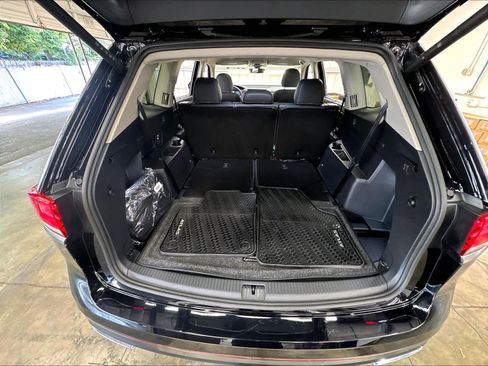 Certified 2026 Volkswagen Atlas SE w/ Panoramic Sunroof Package FWD image 29