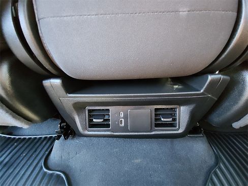 Certified 2024 Chevrolet Silverado 1500 Custom image 30