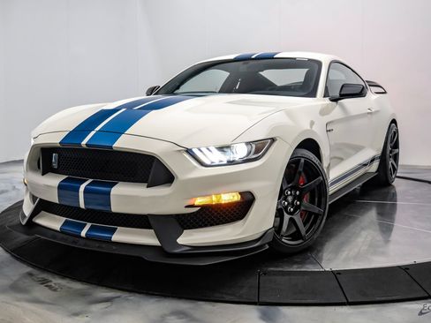 Used 2020 Ford Mustang Shelby GT350R w/ GT350R Equipment Group 920A RWD image 5