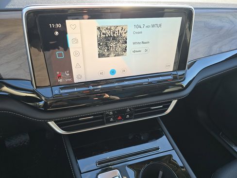 New 2026 Volkswagen Atlas SE image 17