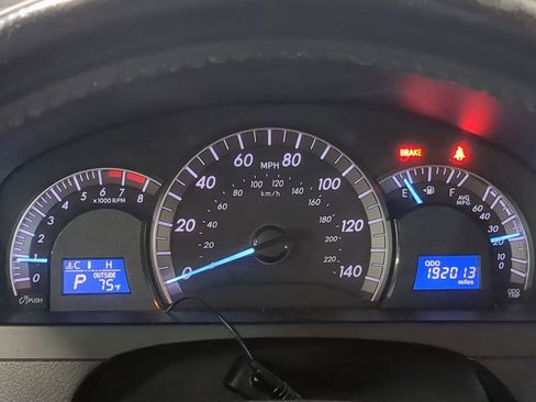 Used 2014 Toyota Camry SE FWD image 35