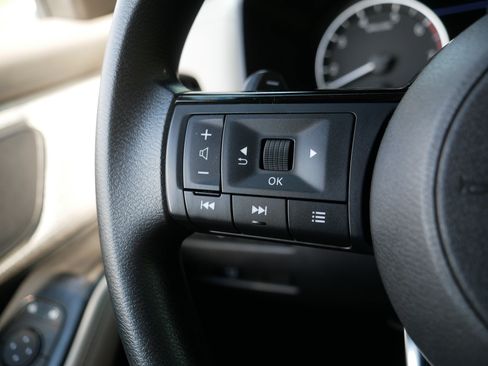 Certified 2023 Nissan Rogue SV AWD/4WD image 28