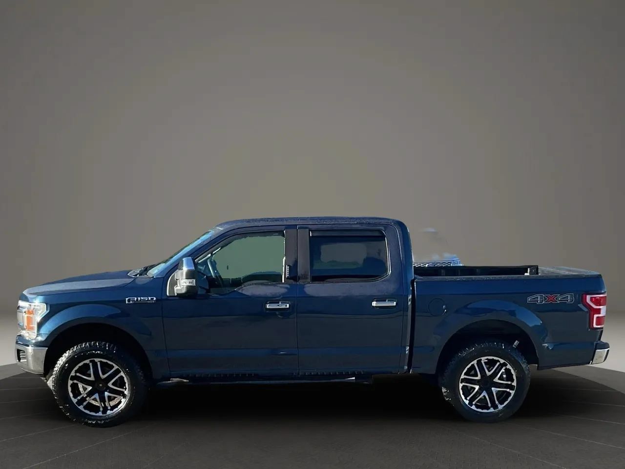 Used 2020 Ford F150 XLT AWD/4WD image 2