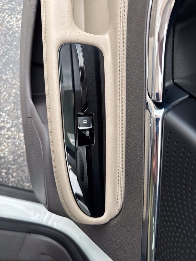 Used 2023 Lincoln Corsair FWD image 22