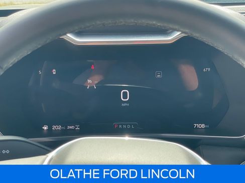 Used 2025 GMC Canyon Elevation w/ Convenience Package image 15