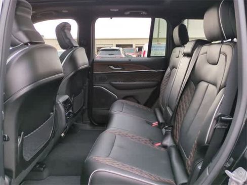 New 2025 Jeep Grand Cherokee Summit w/ Obsidian Package image 21