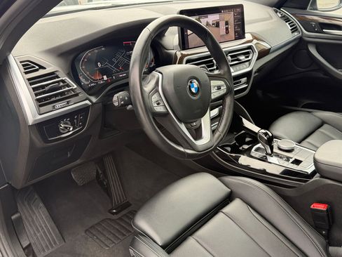 Used 2024 BMW X4 xDrive30i w/ Parking Assistance Package image 4
