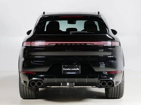 New 2026 Porsche Cayenne GTS AWD/4WD image 10