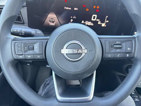 Used 2026 Nissan Kicks SV w/ Cold Weather Package FWD image 22