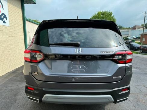 Used 2023 Honda Pilot Touring image 19