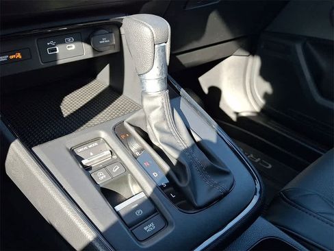 Certified 2025 Honda CR-V EX image 11