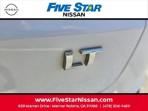 Used 2022 Chevrolet TrailBlazer LT FWD image 12