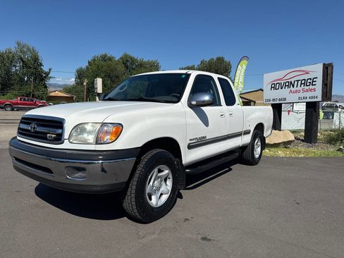Used 2000 Toyota Tundra SR5 image 3