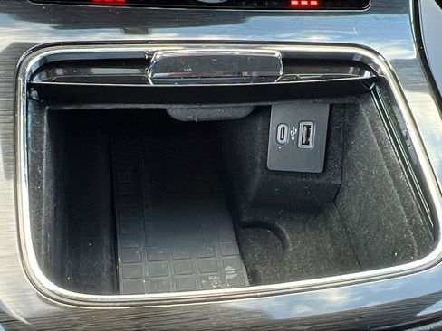 Used 2023 Lincoln Nautilus Reserve w/ Equipment Group 201A image 28