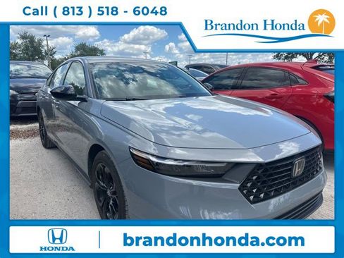 Used 2025 Honda Accord SE image 1