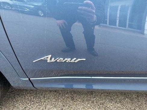 New 2026 Buick Envista Avenir image 9