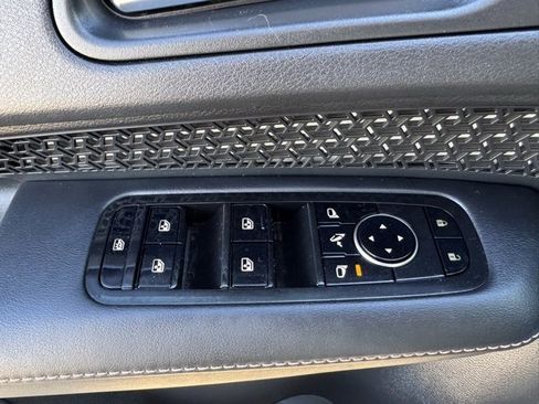 Used 2023 Nissan Ariya FWD image 10