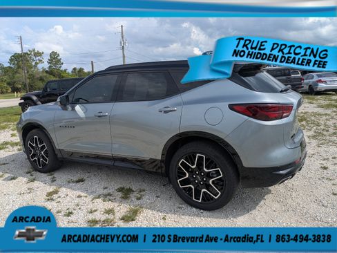 Used 2023 Chevrolet Blazer RS w/ Driver Confidence II Package FWD image 6