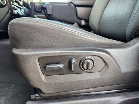 Used 2023 Chevrolet Silverado 2500 LT w/ Convenience Package image 29