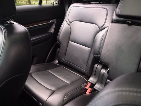 Used 2016 Ford Explorer Limited FWD image 15
