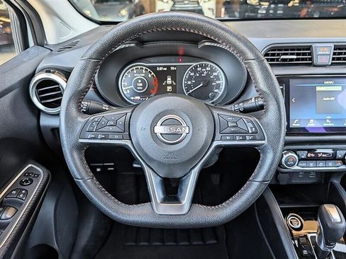 Used 2025 Nissan Versa SR FWD image 19