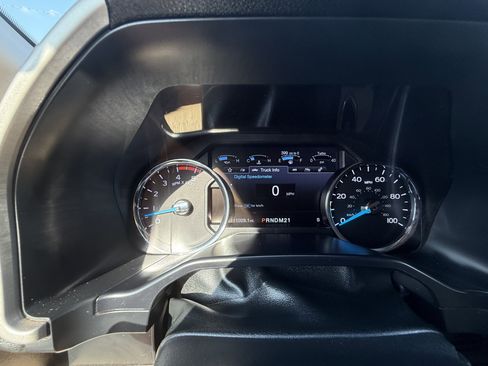 Used 2017 Ford F250 Lariat w/ Lariat Ultimate Package image 32